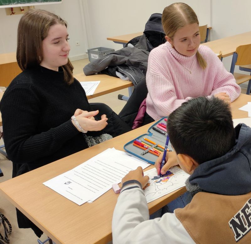 Lesepaten-Stunden in den Deutschklassen